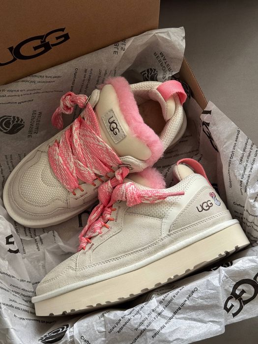 UGG Lowmel Grey Love