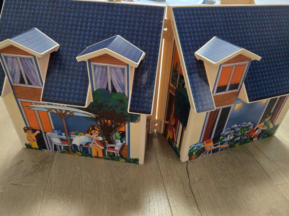 Prznośny domek playmobil