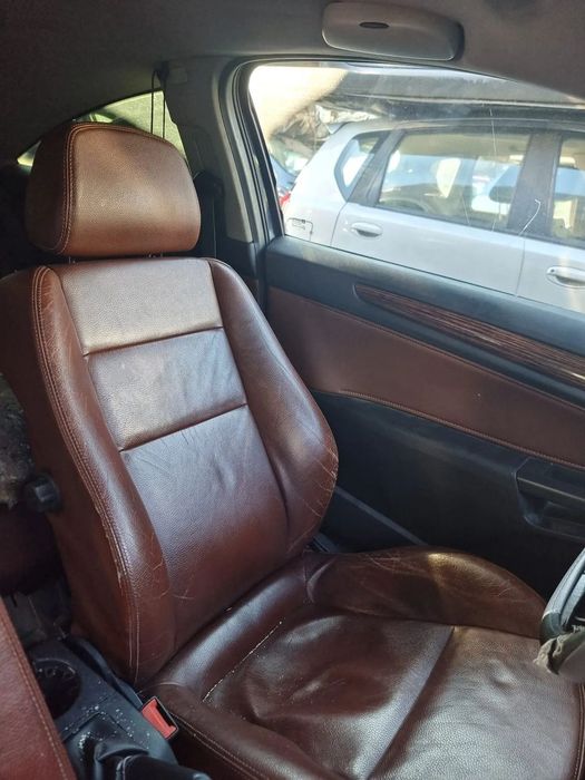 FOTELE BOCZKI KANAPA KOMPLET OPEL ASTRA H GTC SKÓRA