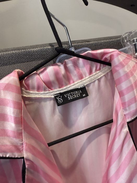 Рожева піжама Victoriaʼs Secret