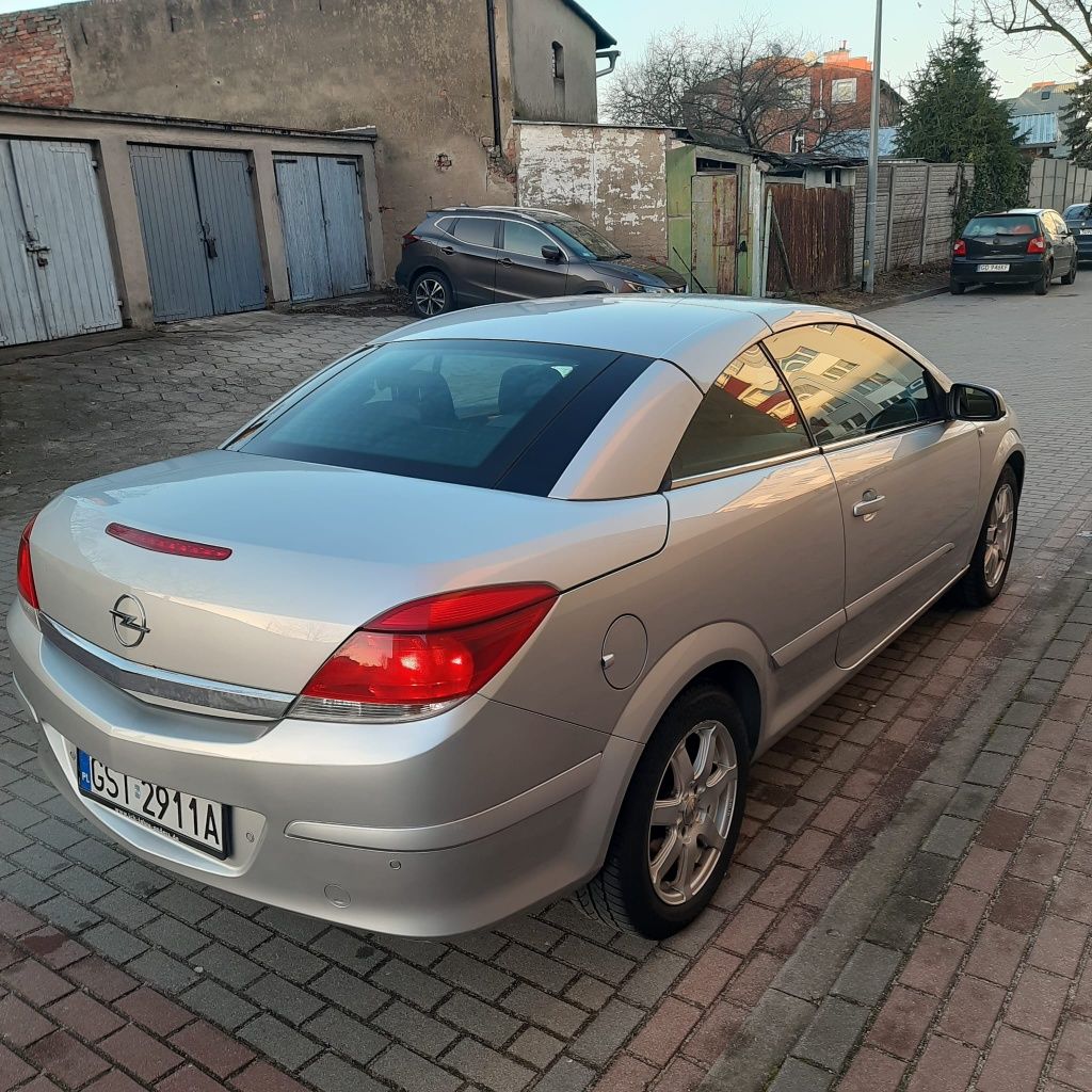 Opel Astra Cabrio 1.8 2006r.