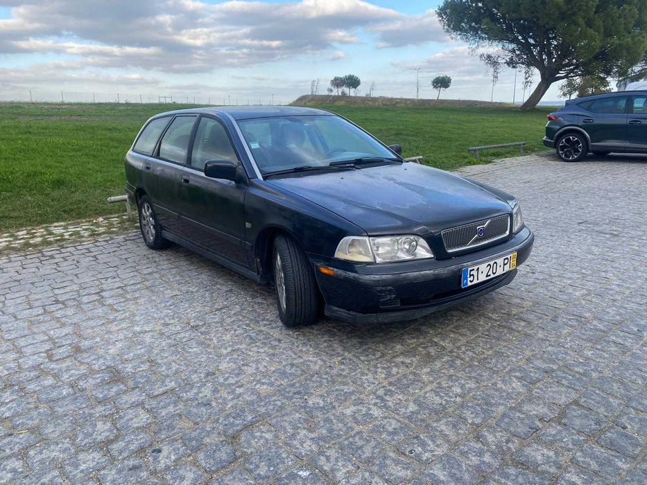 Volvo V40 1.9DI ano 2000