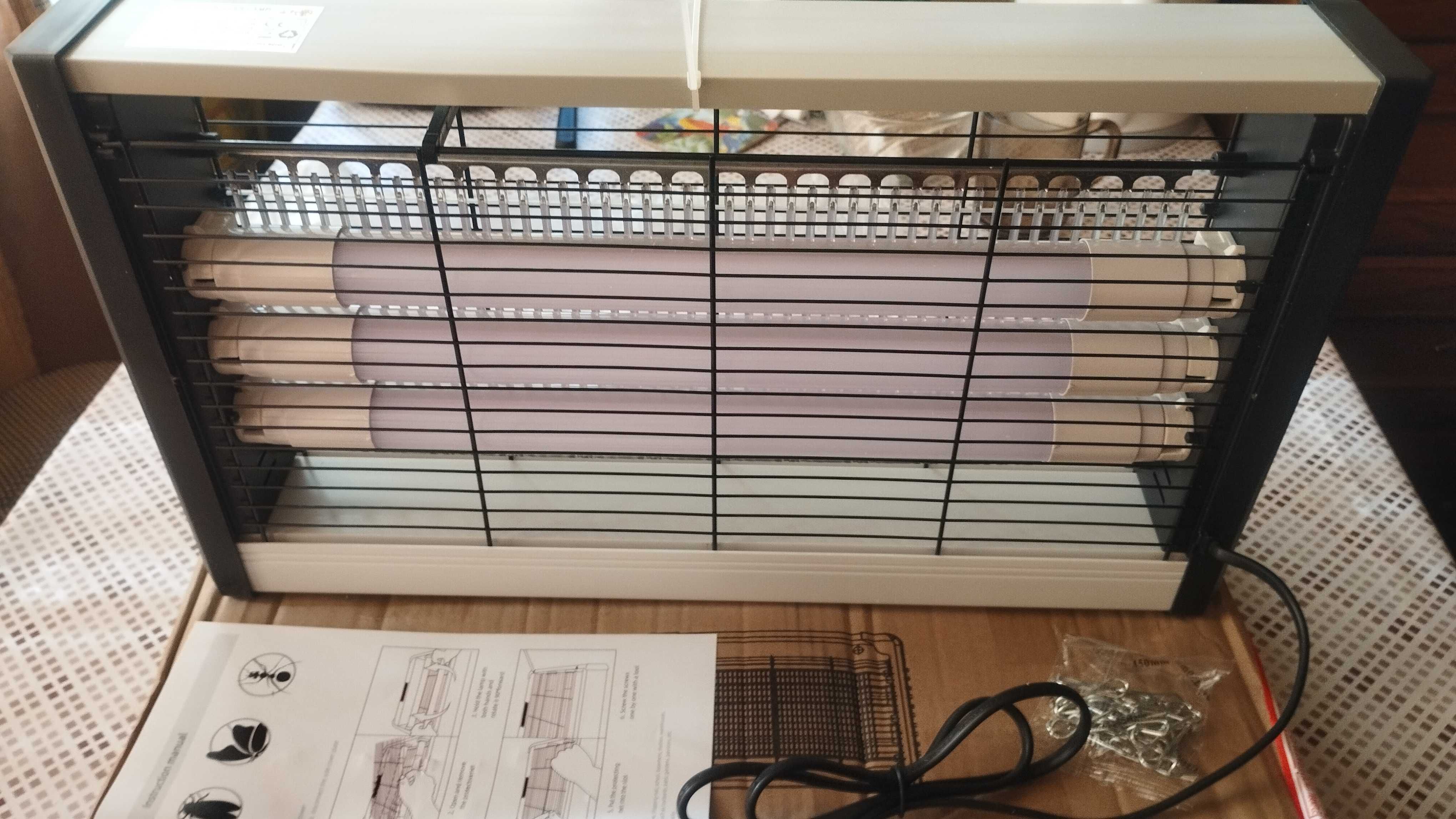 Пастка для комарів та мух. 15W. 25x39 см.