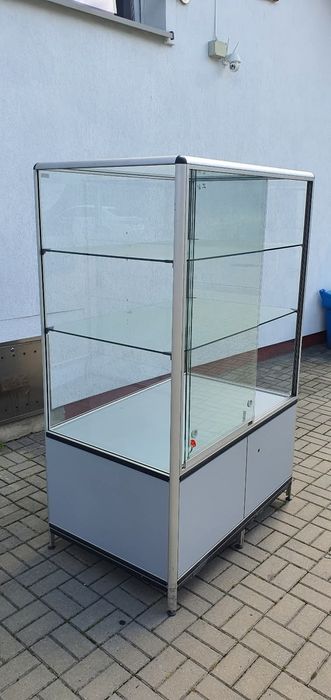 Witryna szklana ekspozycyjne