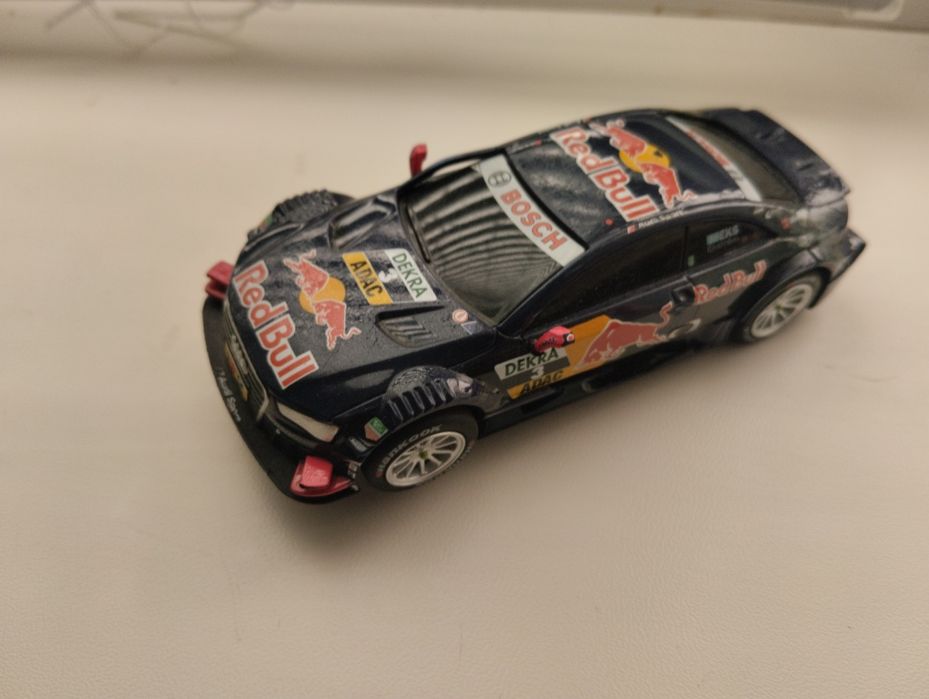 коллекционная машинка "RED BULL"