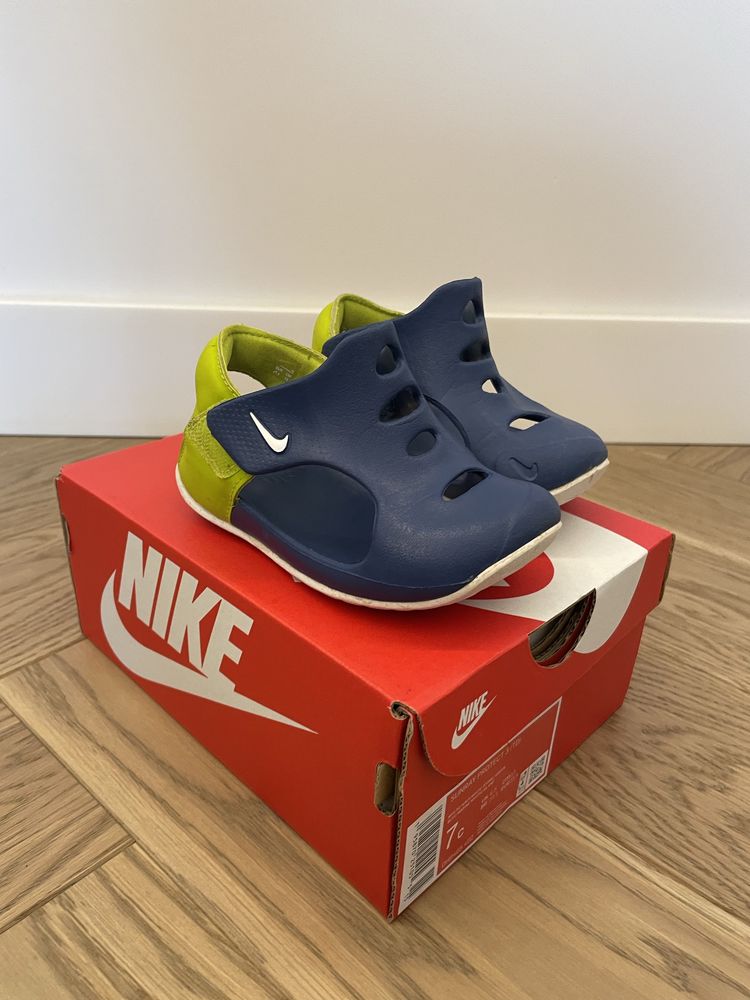 Sandały Nike Sunray Protect 23,5