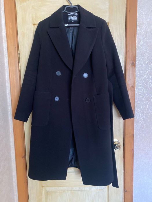 Пальто жіноче класичне