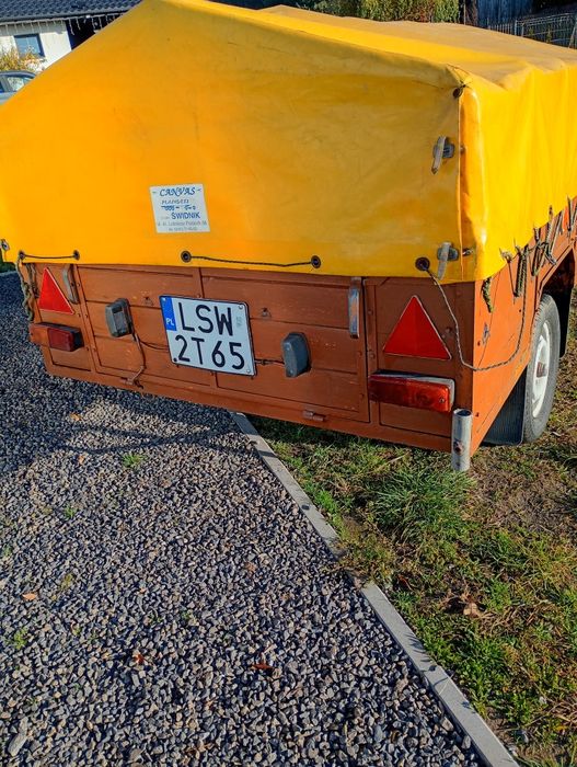 Przyczepka samochodowa