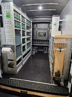 Zabudowa warsztatowa do Ford Transit L5H3