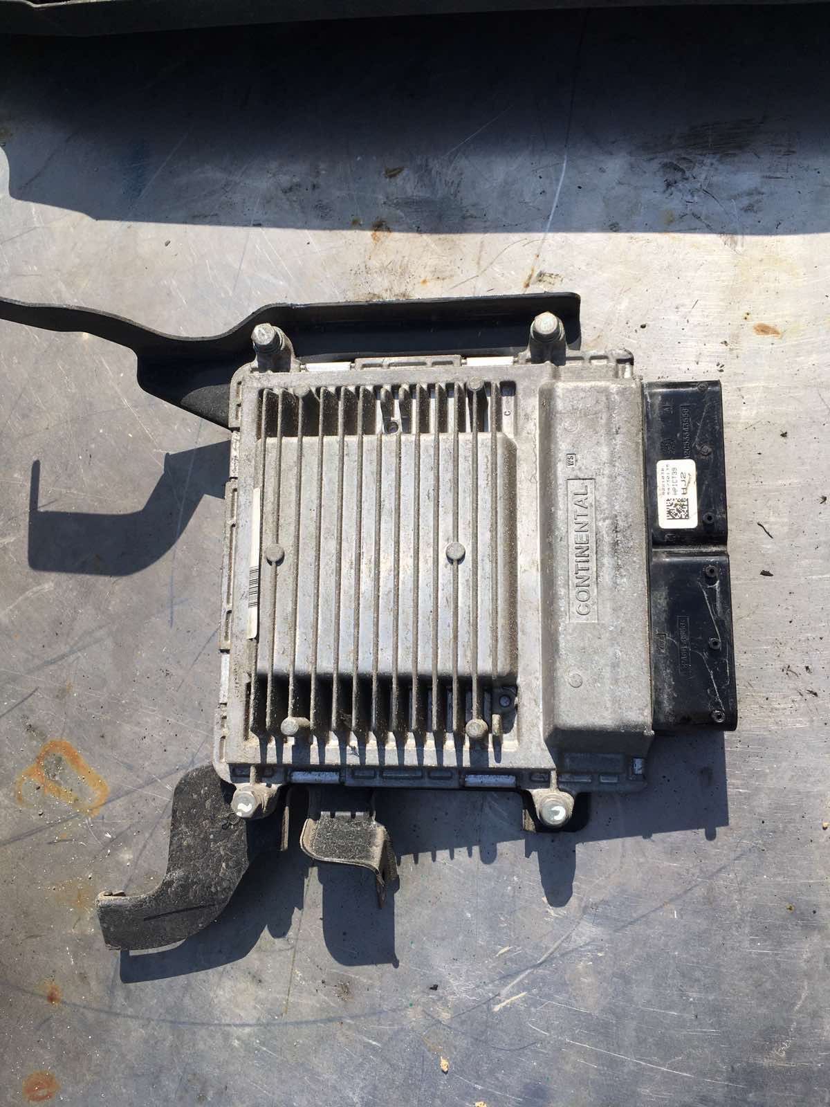 Блок управління двигуном ЕБУ 2.0 HYUNDAI SONATA LF 14-20 39142-2eya6