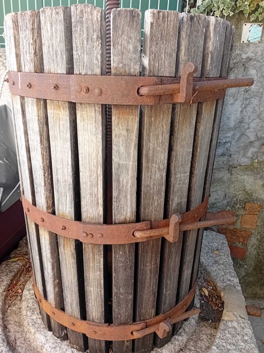 Pedra de prensa antiga sec.XX