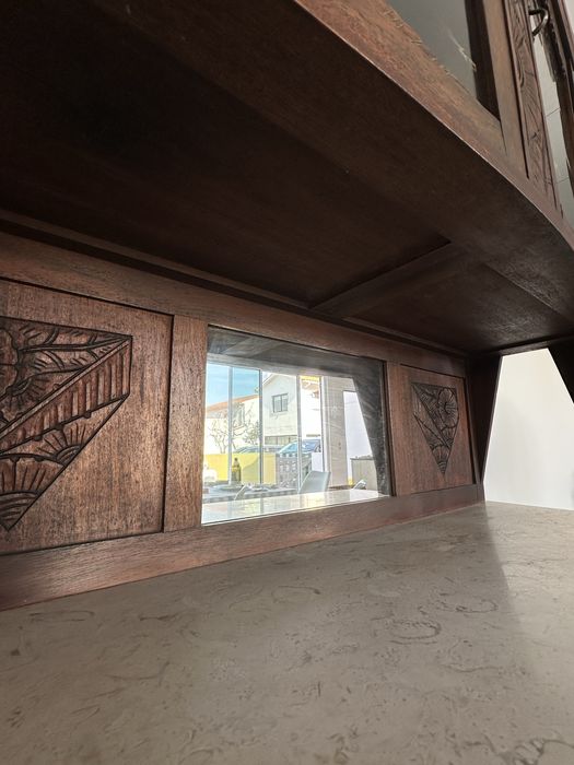 Móvel/cristaleira centenário