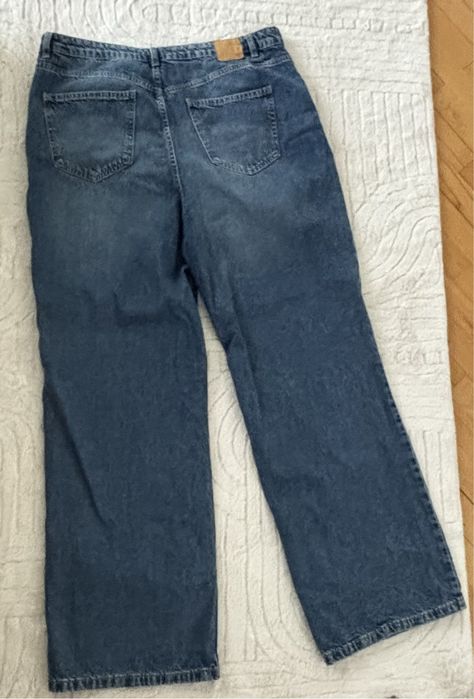 Джинси, жіночі з розрізом