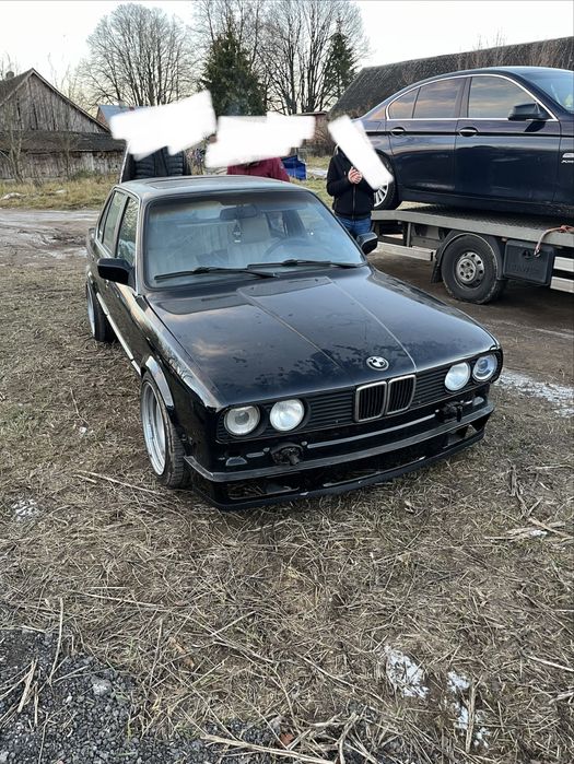 BMW E30 2.8i 193hp