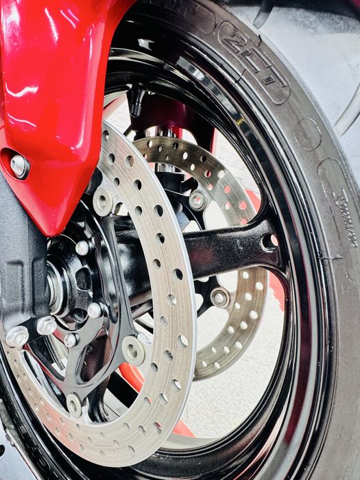 мотоцикл Honda CBR1000RR в оригіналі тільки з Японії