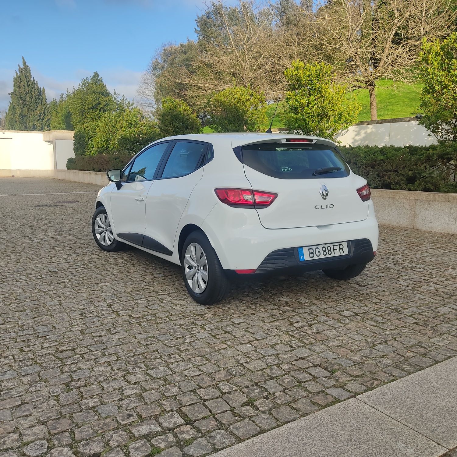 Renault Clio 1.2 - Perfeito estado