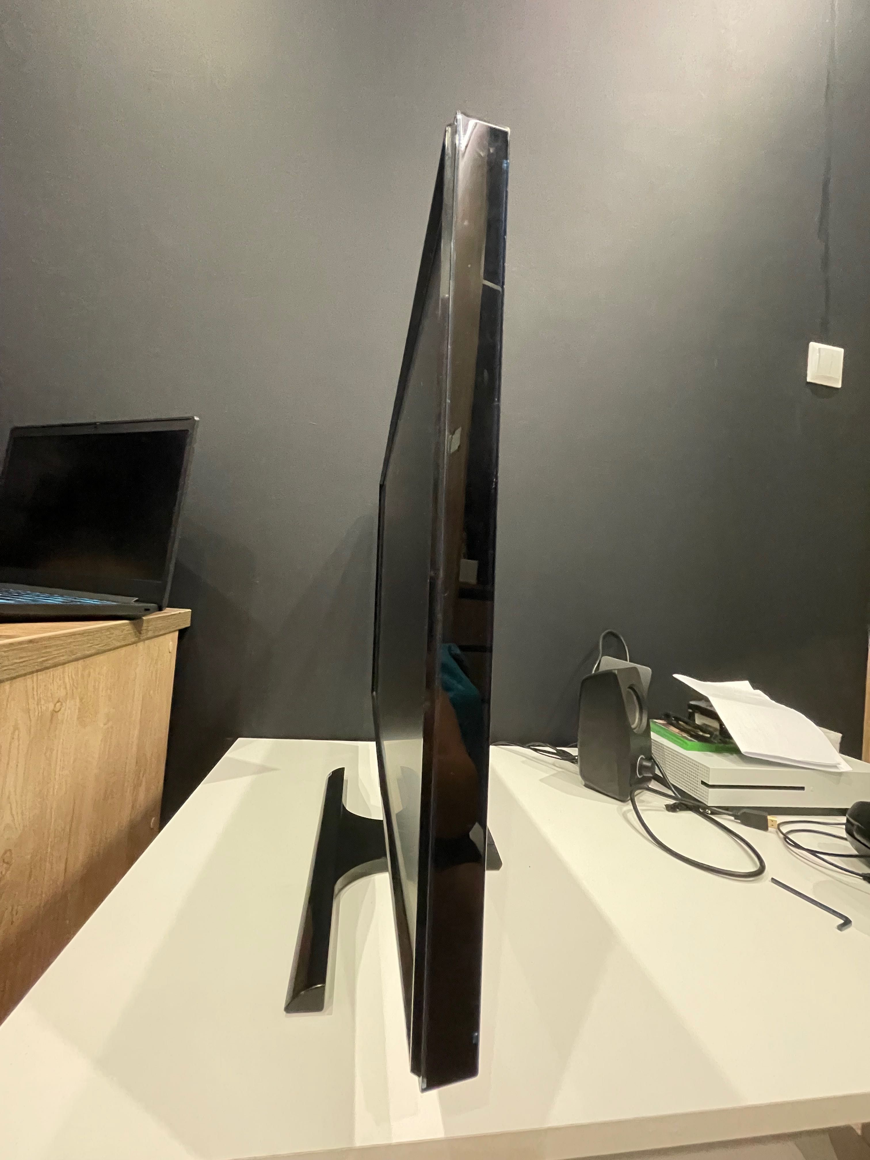 Monitor Samsung 27”