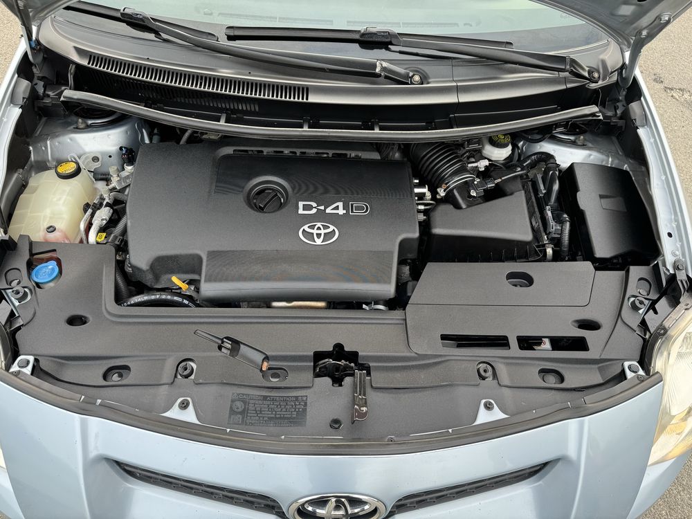 Toyota Auris 2.0 D-4D 2010 rok , łańcuch rozrządu  po lifcie.