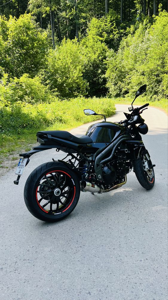 Triumph Speed Triple 1050