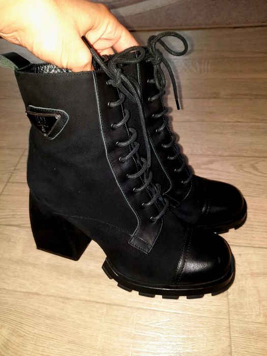 Продам ботинки нові демісезонні