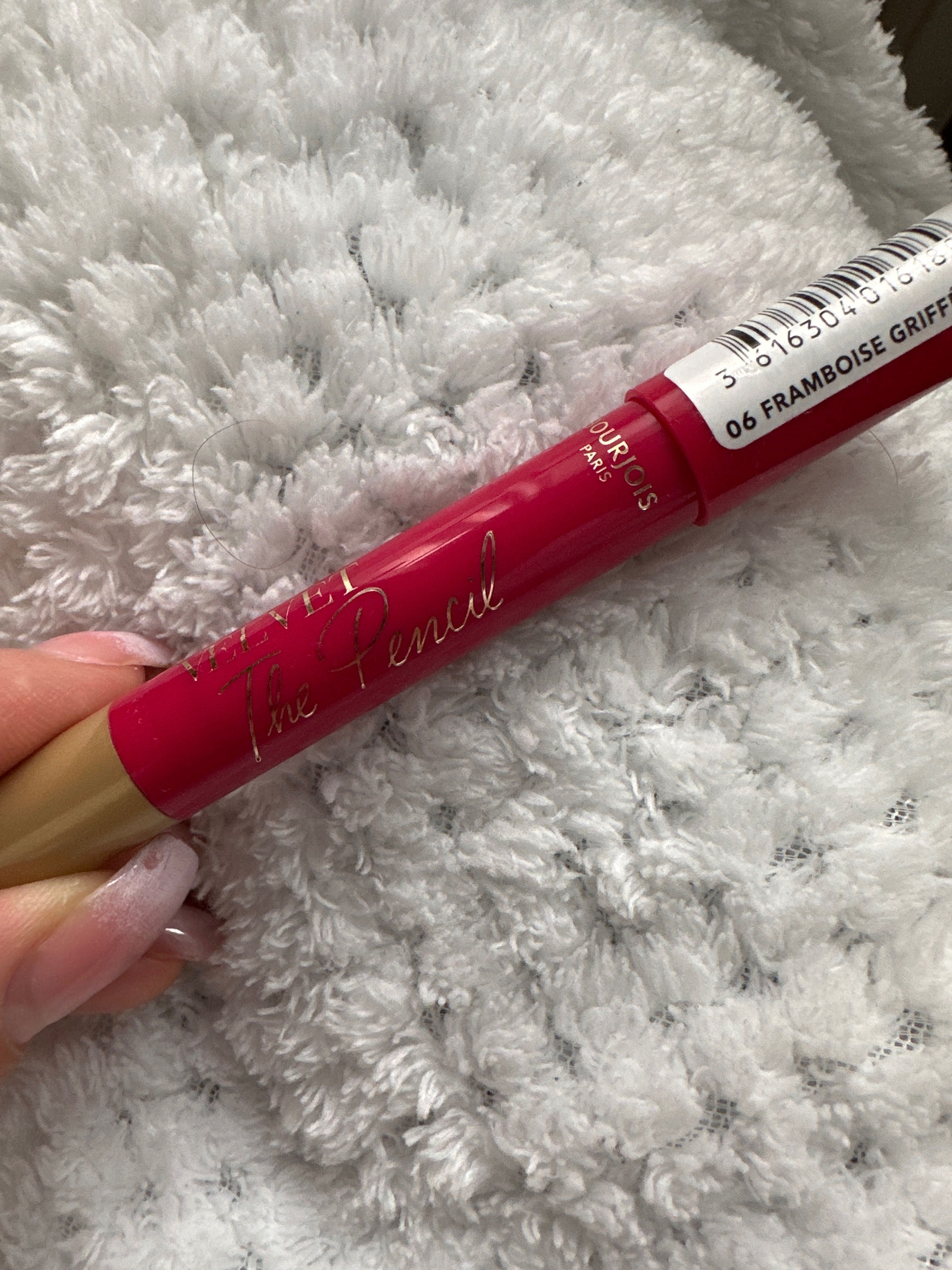 Bourjois Paris Velvet the pencil