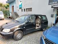 Kia Carnival para arranjar ou para peças