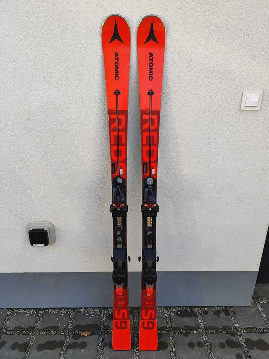 ATOMIC REDSTER S9 165cm r12,7 sezon 2021