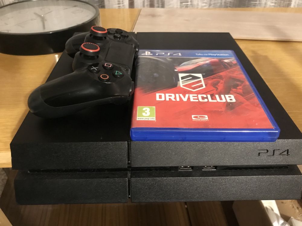 Konsola PlayStation 4 PS4 plus Pad Dual Gra Drive Club