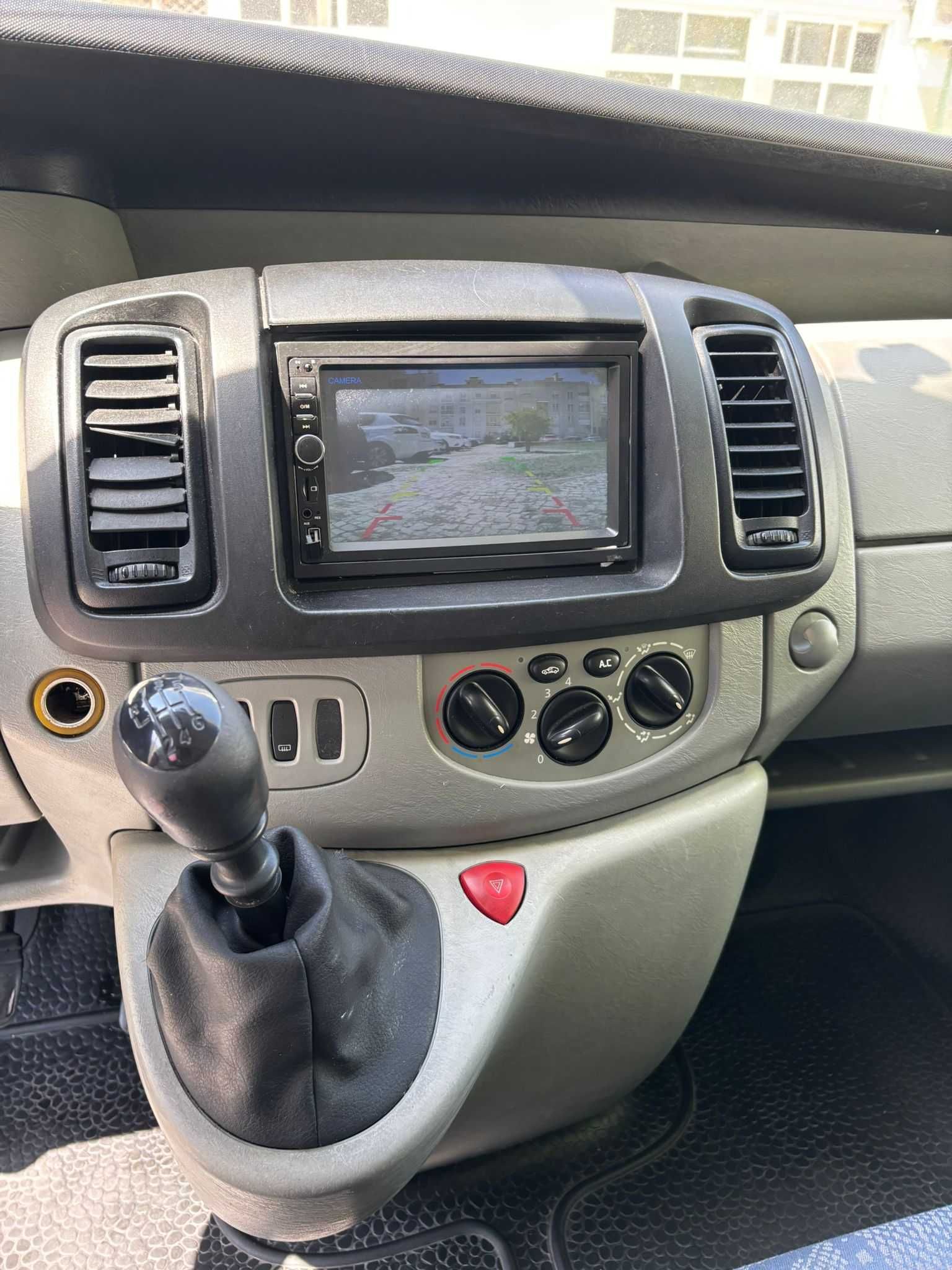 Renault Trafic 9 lugares