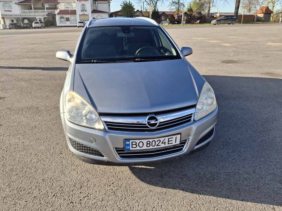Продам Opel Astra H