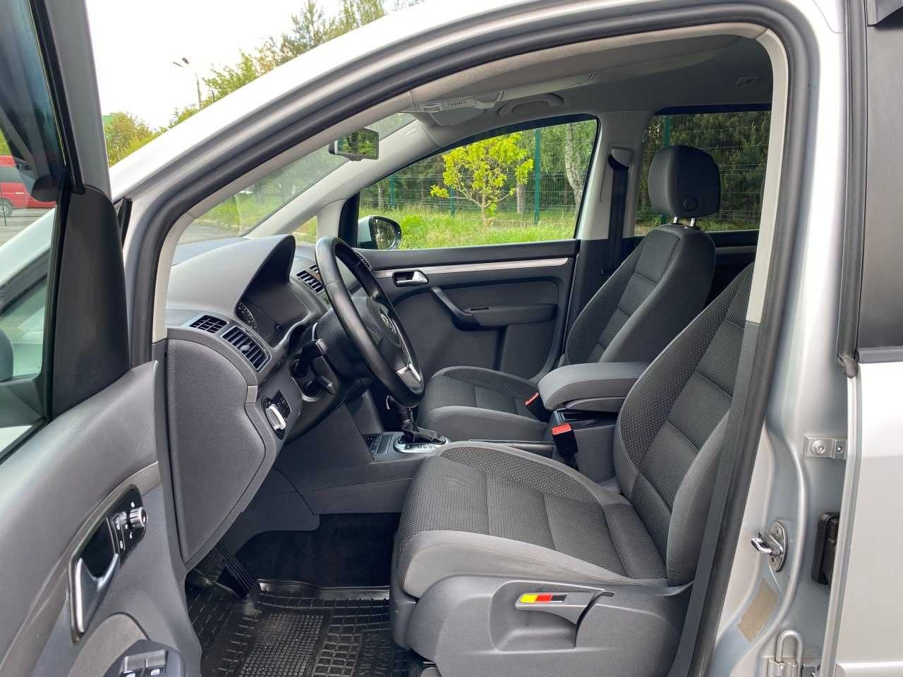Продам Volkswagen Touran 2013. Можна в розстрочку, під викуп