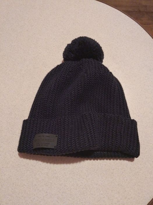 Шапка жіноча зимова.