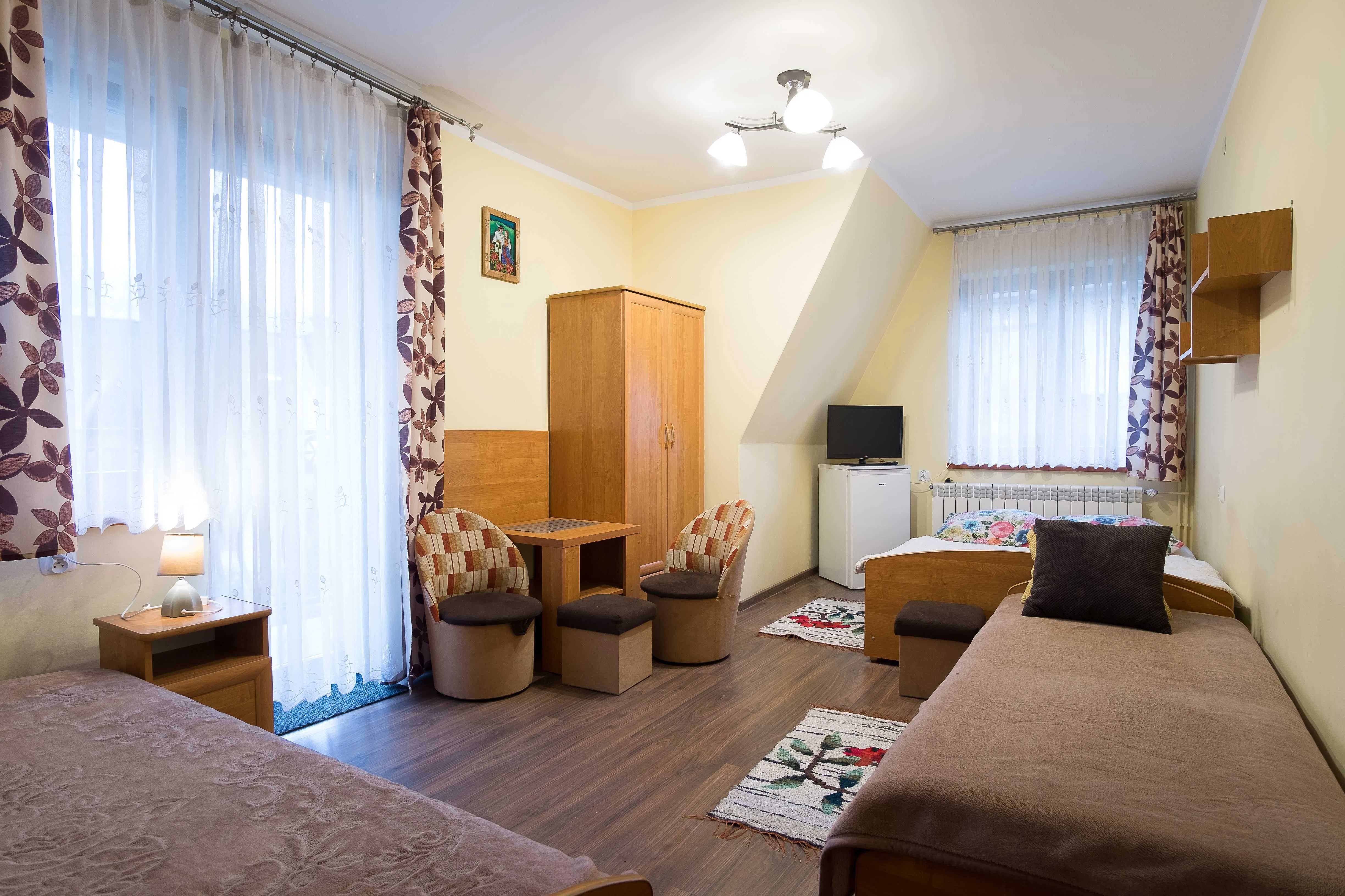 Wolne pokoje, apartament   800m Krupowki