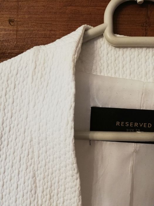 Żakiet Reserved bialy