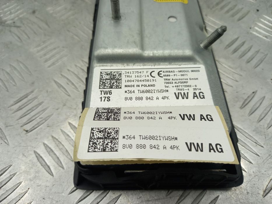 Подушка безопасности для колен правая 8V0880842A4PK для Audi A3 8V 201