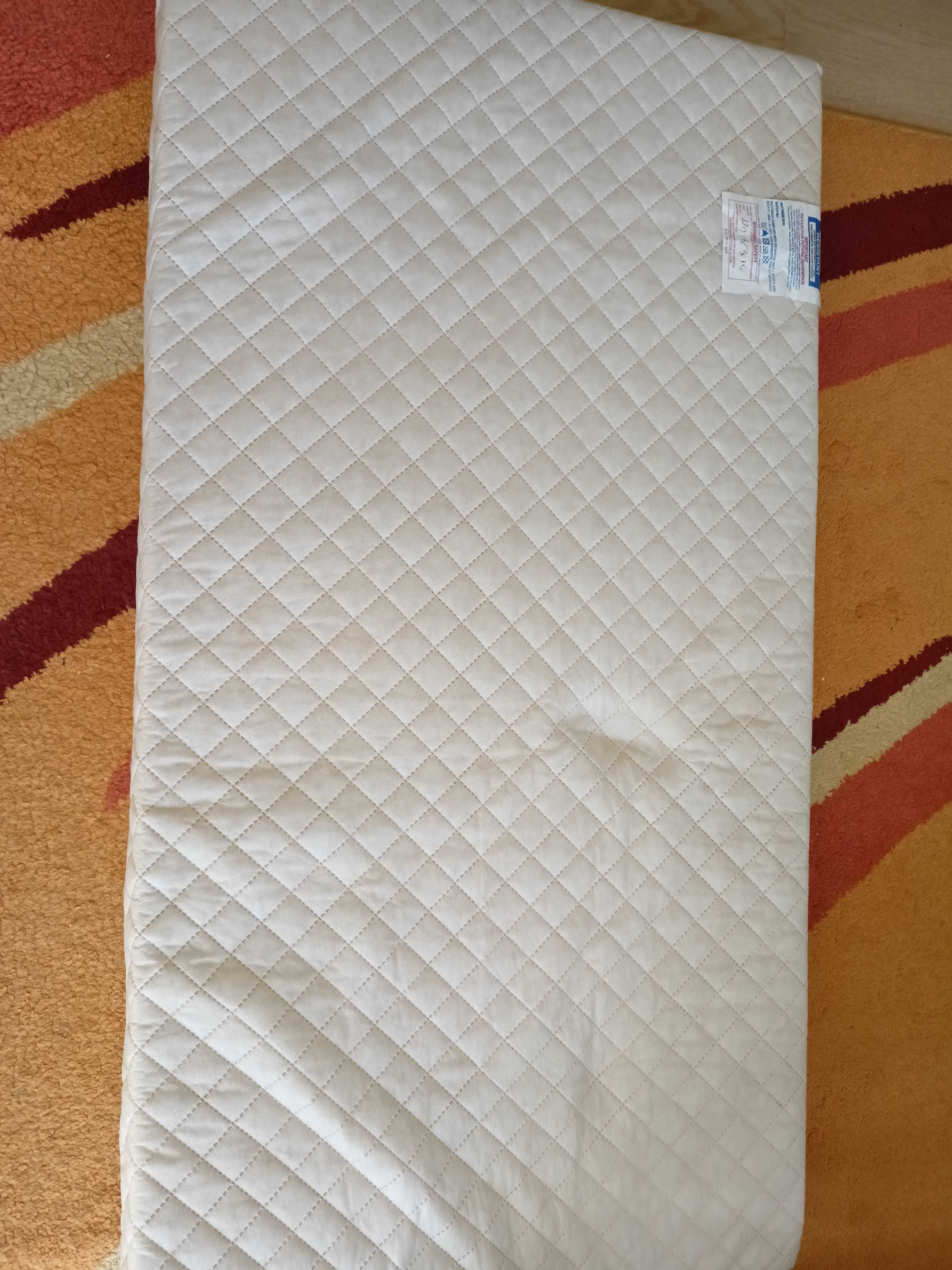 Łóżeczko turystyczne + torba + materac