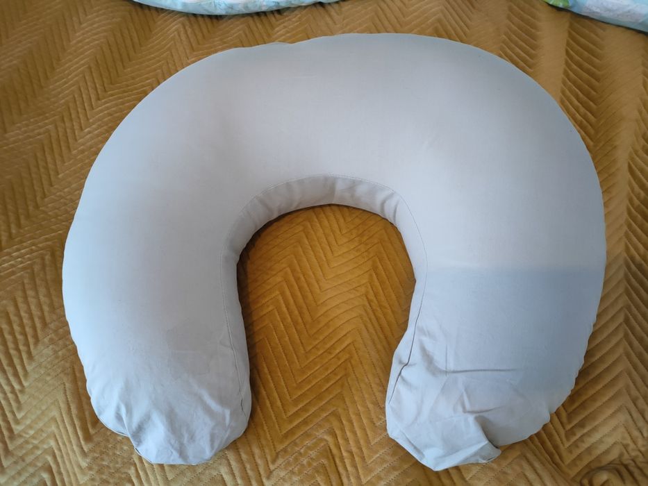 Rogal do karmienia Ikea Len