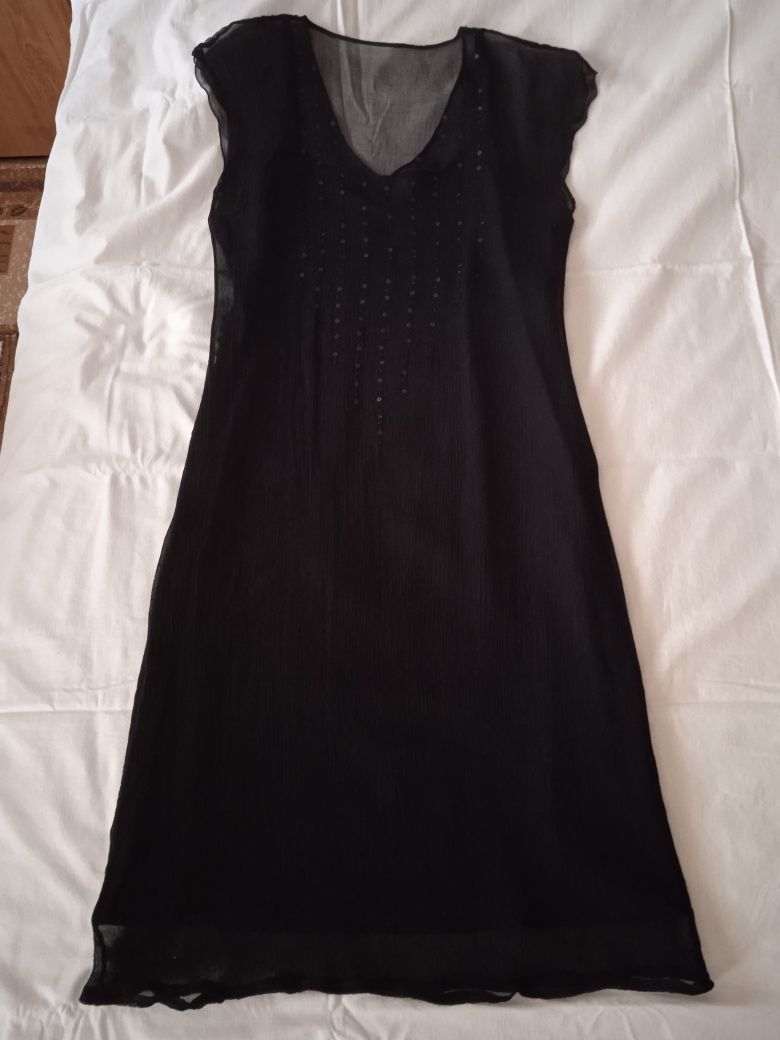 Sukienka czarna z cekinami rozm. 38  krótka