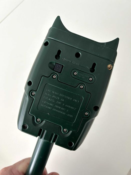 Repelente Ultrassônico Solar para Animais (GATOS, PASSAROS, ETC)