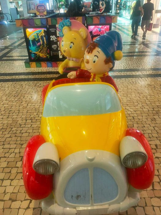 Equipamento de Diversão Infantil - "Kiddie Rides" à Venda