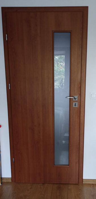 Drzwi wewnętrzne 80 lewe do środka zakres ościeżnicy 16-18