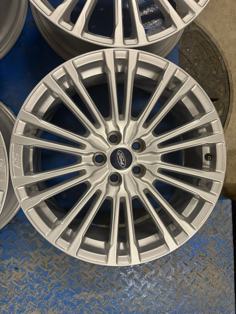 5x108 19 Ford Focus RS Mondeo Kuga Puma S-Max