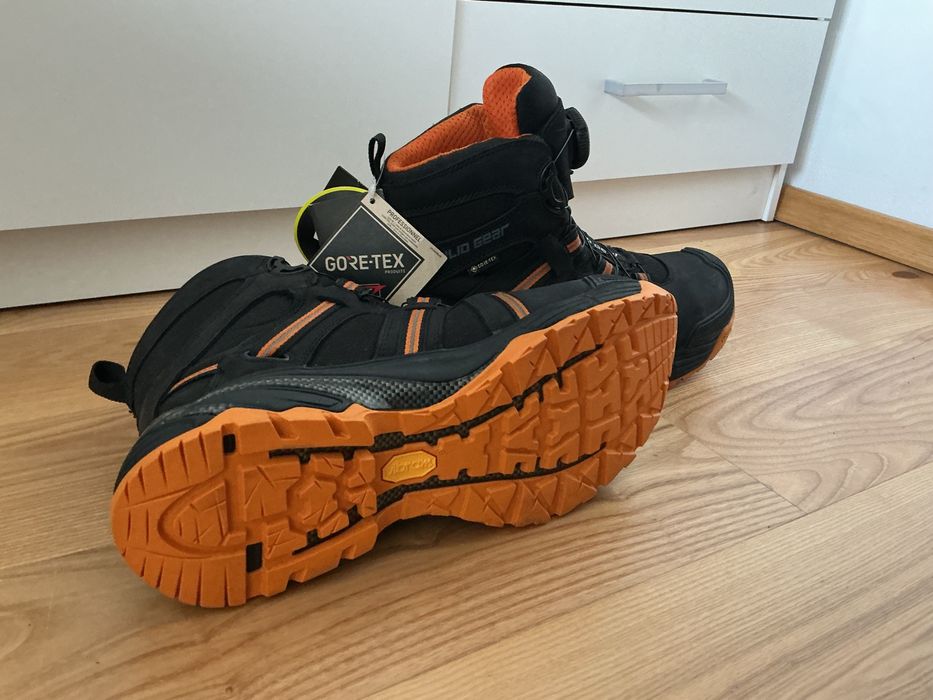 Obuwie robocze S3 Buty SolidGear Phoenix GTX r40