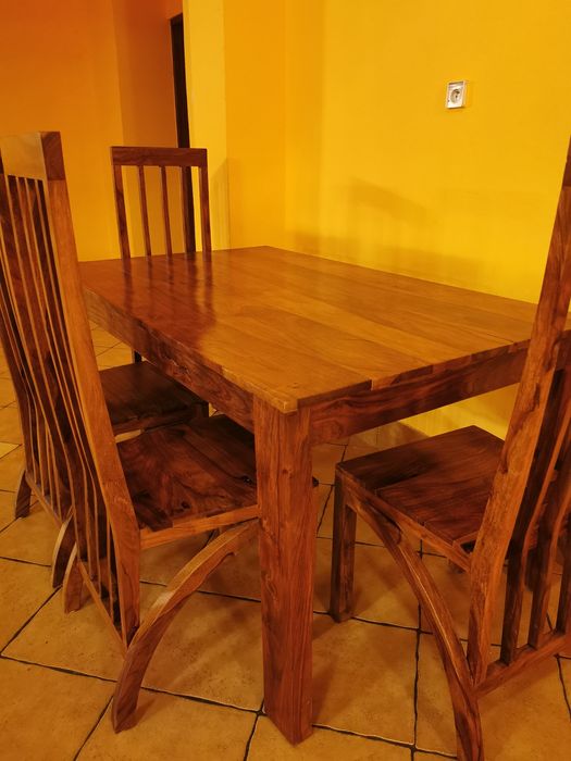 Stół drewniany z krzesłami, palisander