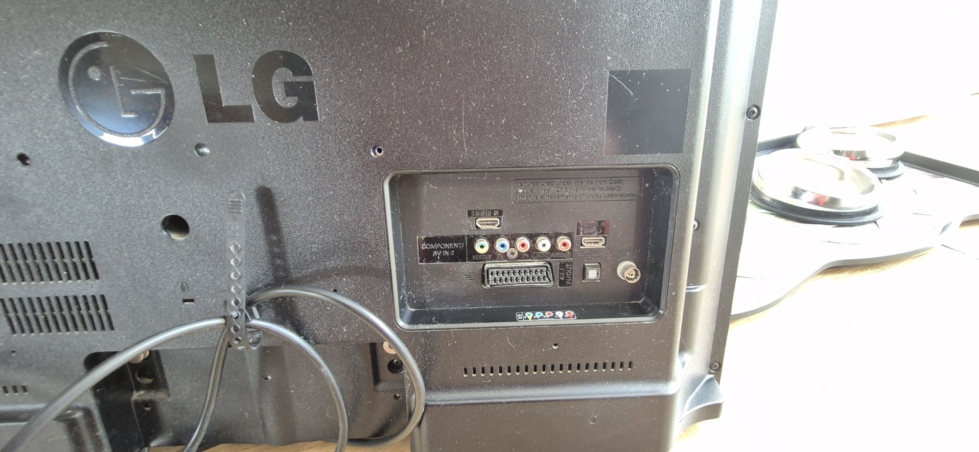 LG telewizor 32 cale.