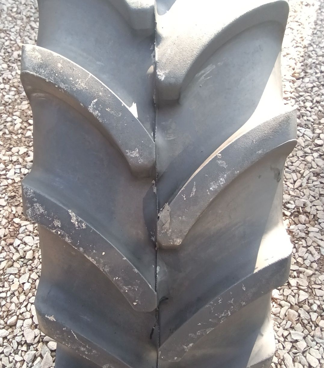 Opona FIRESTONE PERFORMER 70 360/70 R24 360/70-24