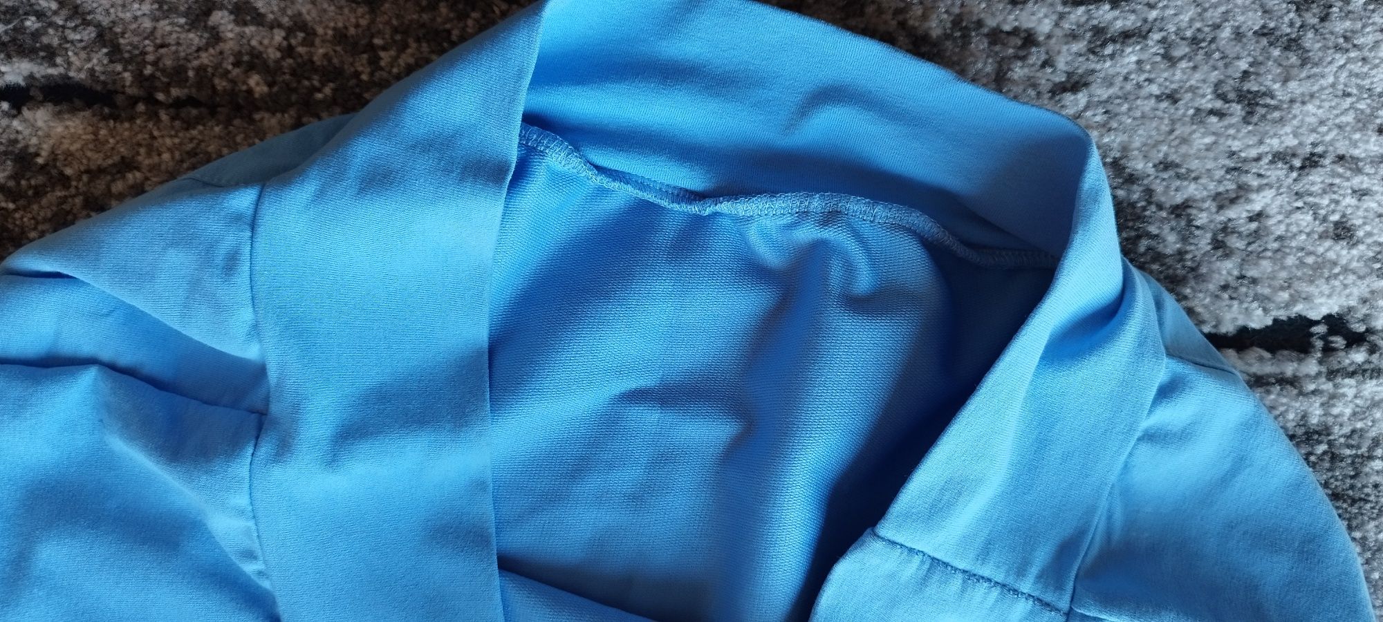 Bluza niebieska z kapturem M