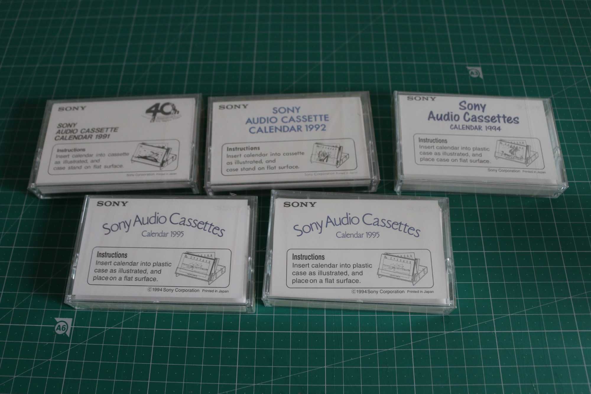 Calendários cassetes Sony vintage anos 90