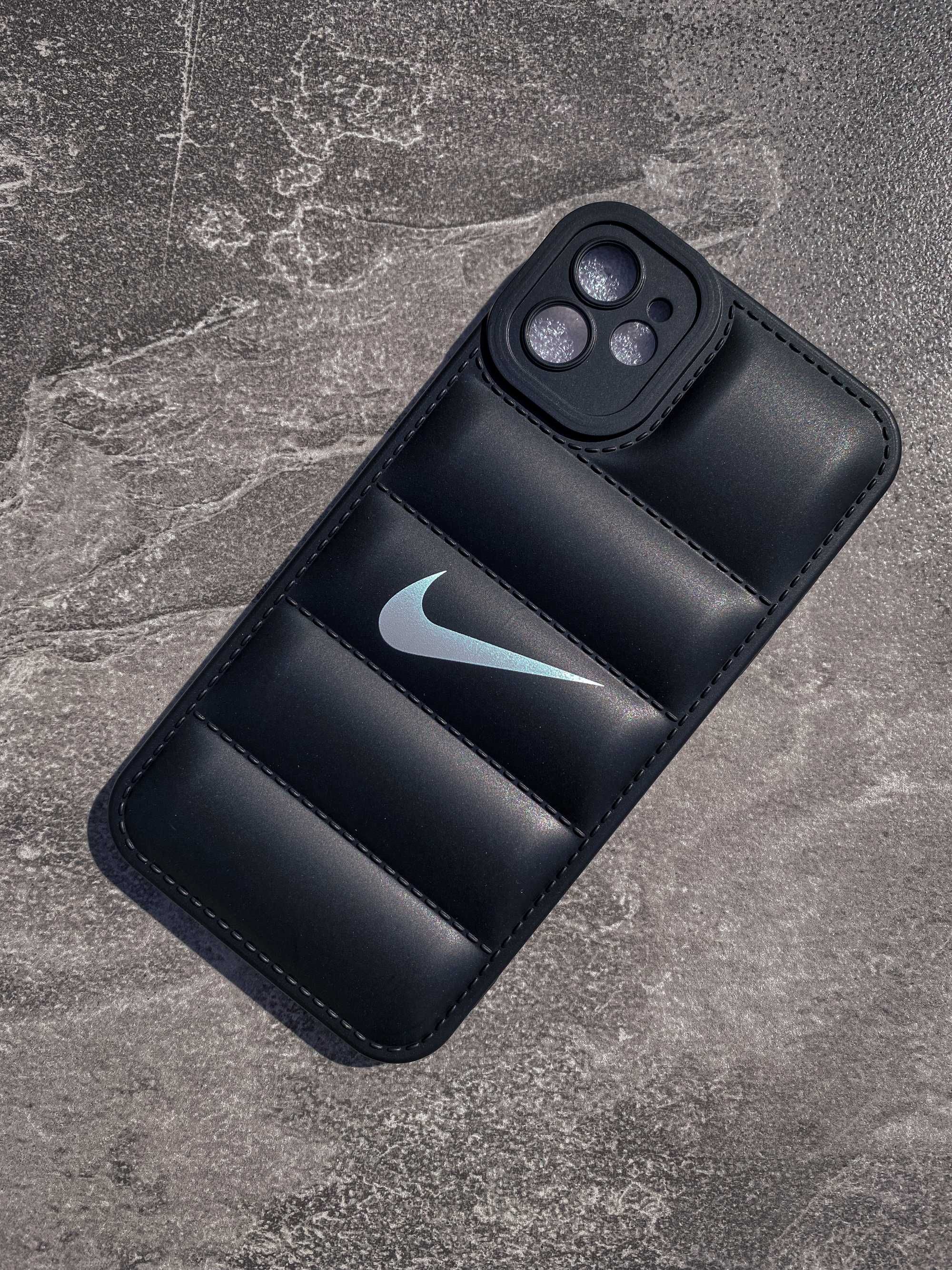Силиконовый спорт черный чехол пуховик Nike айфон iPhone 11/12/13