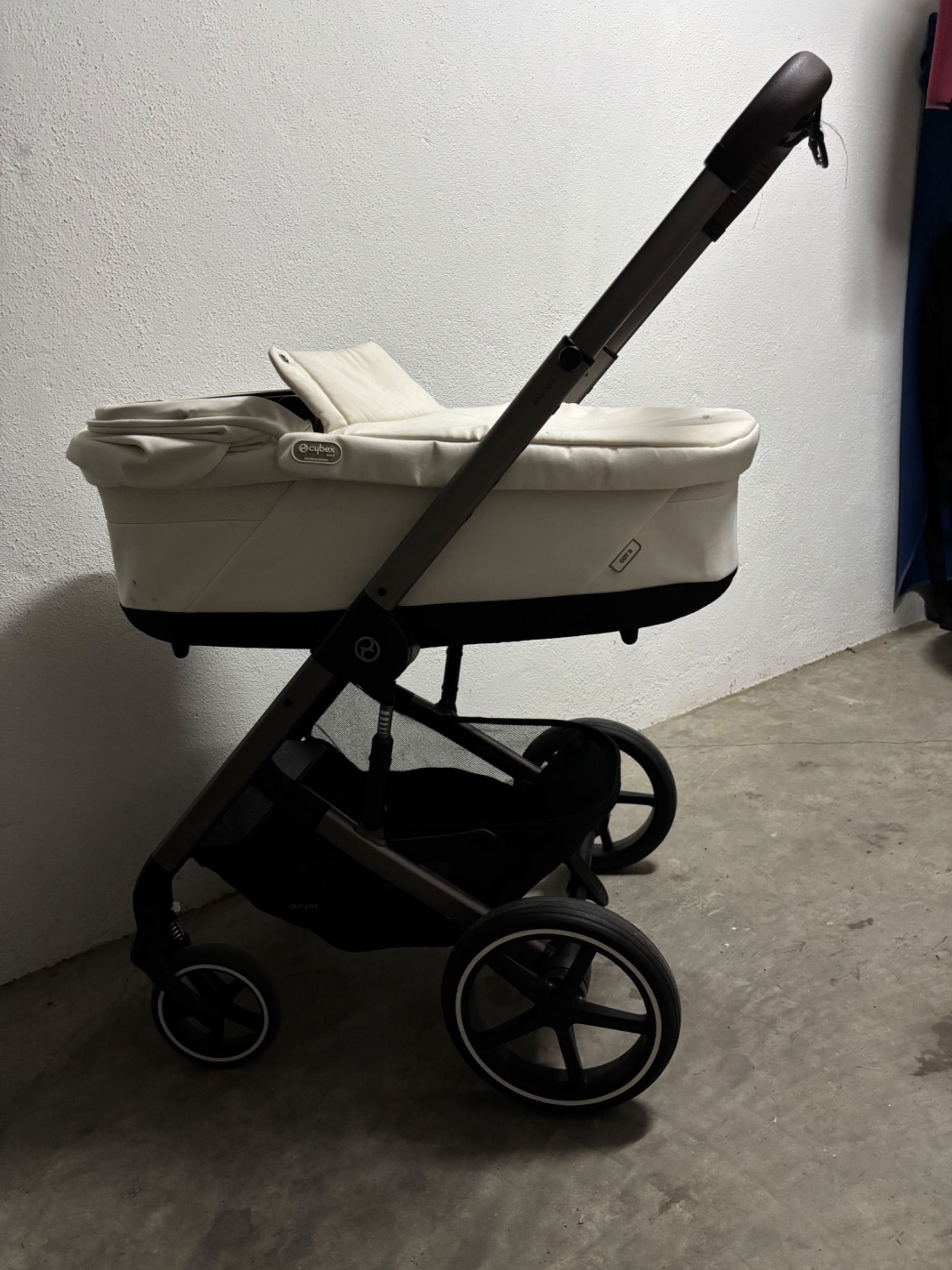 Carrinho Combinado Cybex Balios S Lux com “Seat Pack” e alcofa